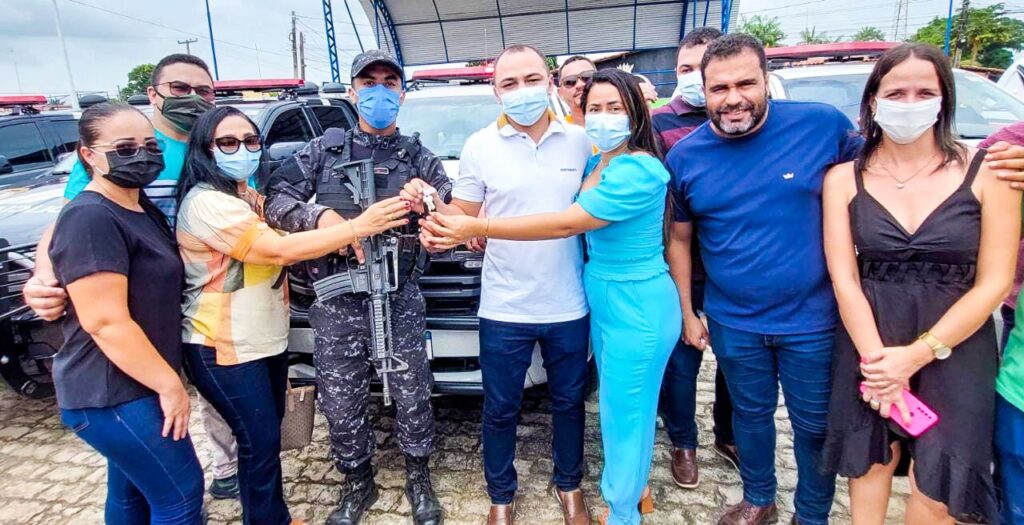 Adriano Freitas recebe mais uma viatura para a Polícia Militar de São Vicente Ferrer
