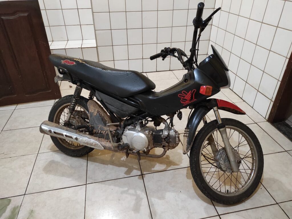 Moto furtada semana passada em São Bento é recuperada pela polícia em São Vicente Ferrer