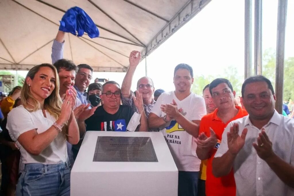 Weverton Rocha, Fundação ‘Antônio Dino’, prefeitos e deputados lançam a Pedra Fundamental do Hospital do Câncer da Baixada Maranhense