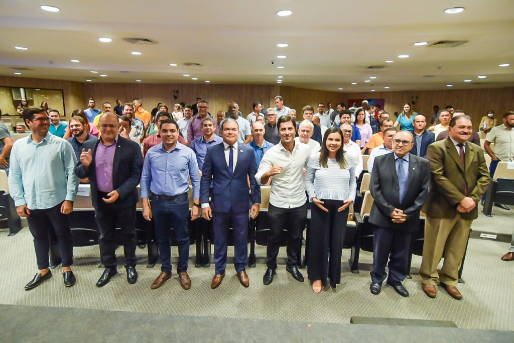 Prefeitos da Baixada Maranhense participam de encontro para a instalação do Viva Procon