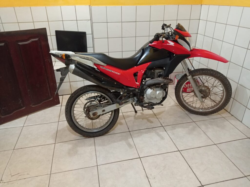 Polícia recupera, em São Vicente Ferrer, motocicleta roubada em 2019 na cidade de Matinha