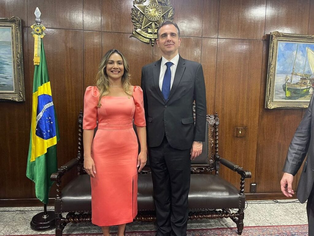 Ex-vice-prefeita de Pinheiro, Ana Paula Lobato assume mandato como a senadora mais jovem do Brasil