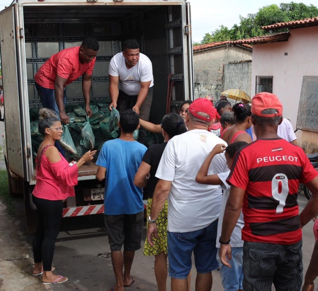 Prefeitura de São Bento entrega mais de 23 toneladas de peixes aos moradores
