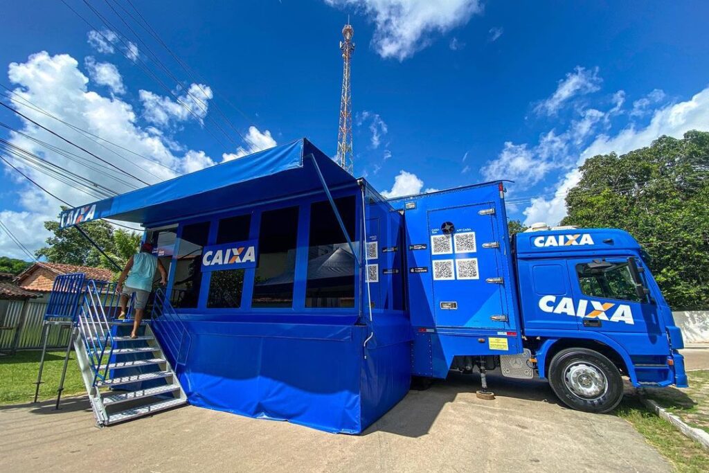 Em parceria com a prefeitura, Caminhão da Caixa fez mais de 2 mil atendimentos em São Vicente Ferrer
