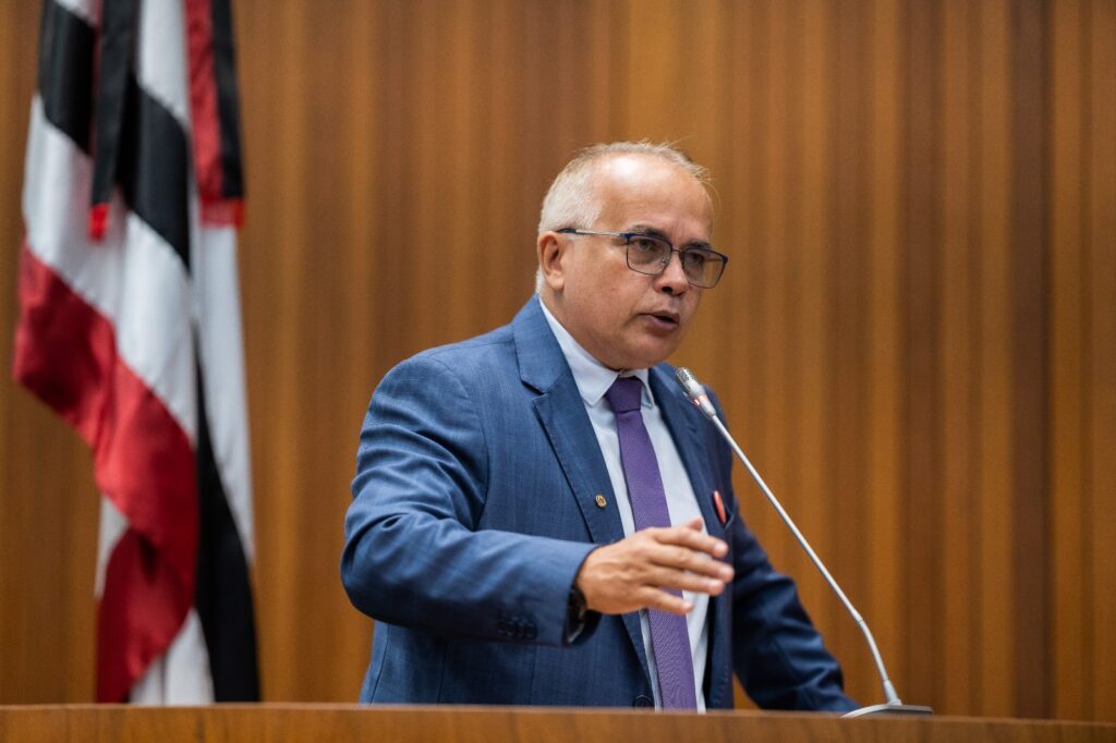 Deputado Júlio Mendonça cobra celeridade execução da obra de recuperação da BR-135
