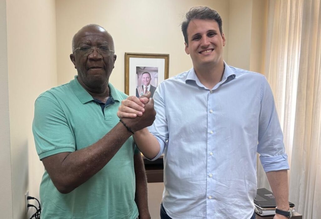Zé Martinho se reúne com Orleans Brandão para viabilizar candidatura à presidência da Famem
