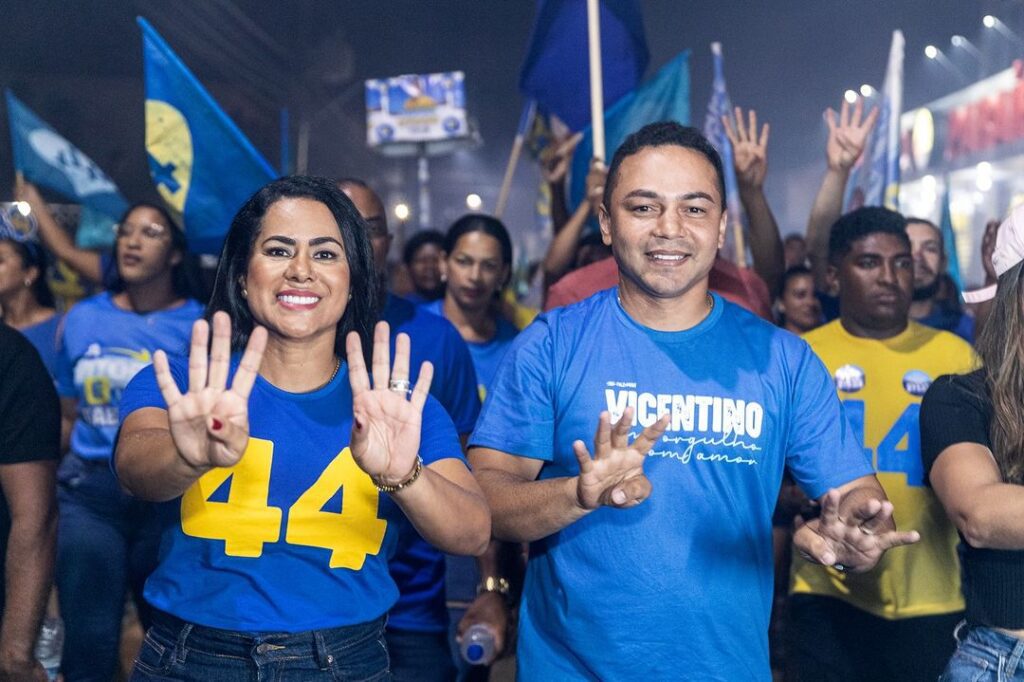 Reeleito com a maior votação da história, Adriano Freitas anuncia show para comemorar vitória em São Vicente Ferrer