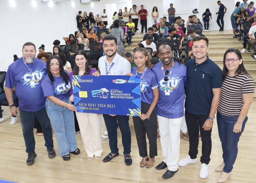 Cartão Transporte Universitário é entregue no município de Pinheiro e beneficia cerca de 122 estudantes da Baixada