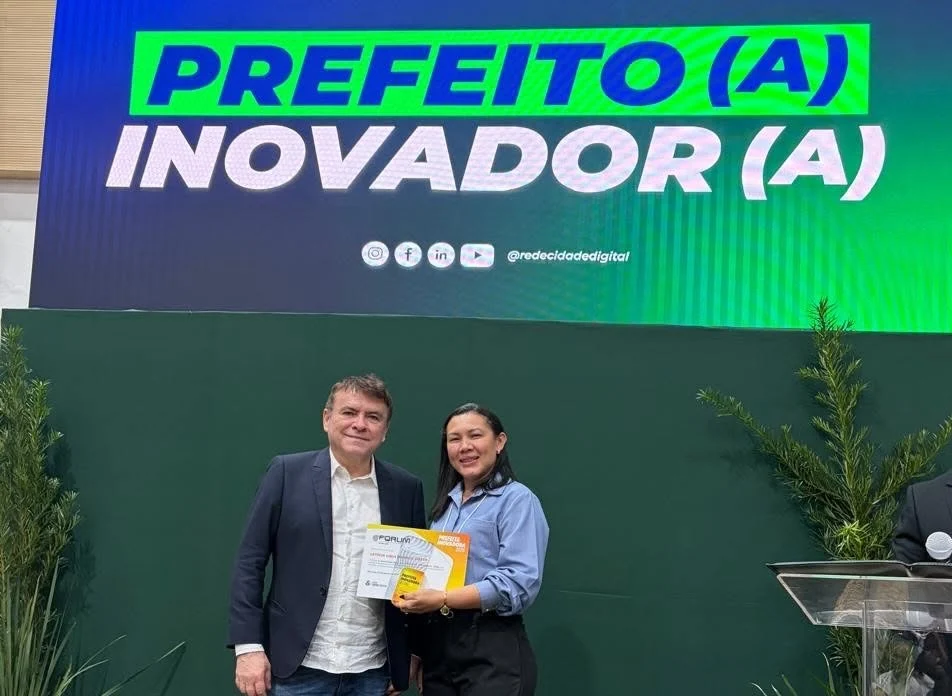 Prefeita de Bacurituba recebe título de ‘Prefeita Inovadora’ durante Fórum de Cidades Digitais em São Luís