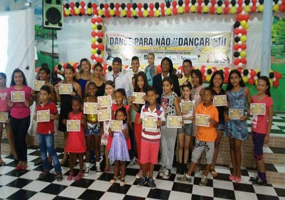 PROJETO ‘DANCE PARA NÃO DANÇAR’ CERTIFICA JOVENS EM SÃO JOÃO BATISTA
