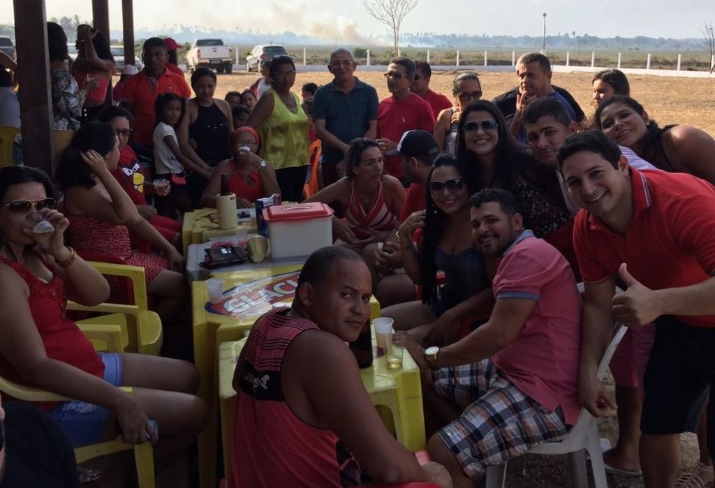 Lelé Arouche reúne amigos em confraternização na cidade de São Vicente Ferrer