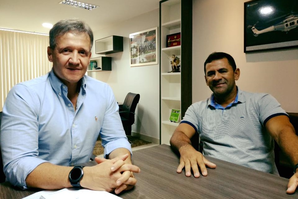 Ex-vereador Mecinho é recebido pelo deputado federal Aluisio Mendes