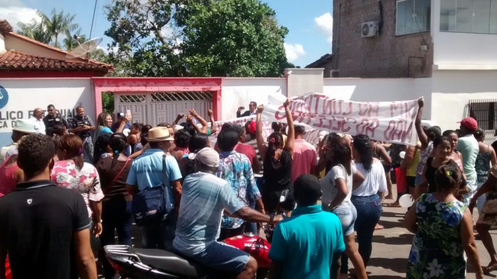 Batista Azevedo: População protesta contra a legalidade?