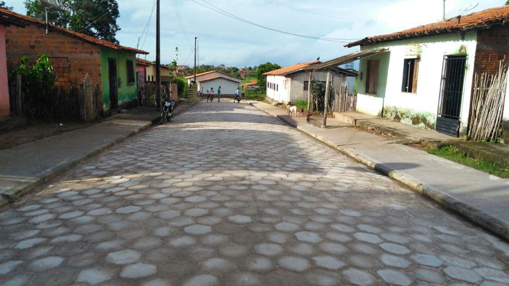 João Dominici anuncia obras de calçamento do povoado Arrebenta, em São João Batista