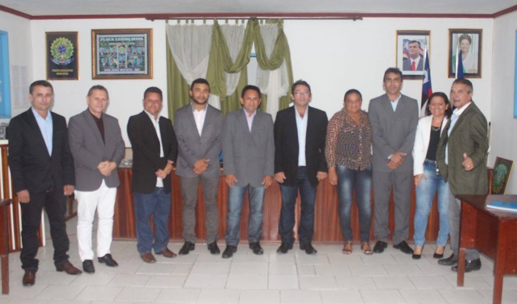 Mais quatro vereadores fecham apoio ao prefeito João Dominici, que já conta 10 parlamentares ao seu lado
