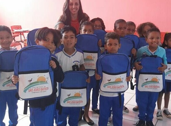 Semed avança na distribuição de kits escolares na zona rural de São João Batista