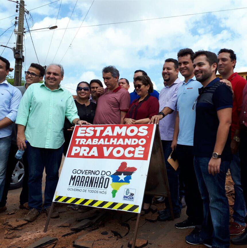 Prefeita, vereadores e secretários de Matinha participam de ato de assinatura para recuperar a MA 014