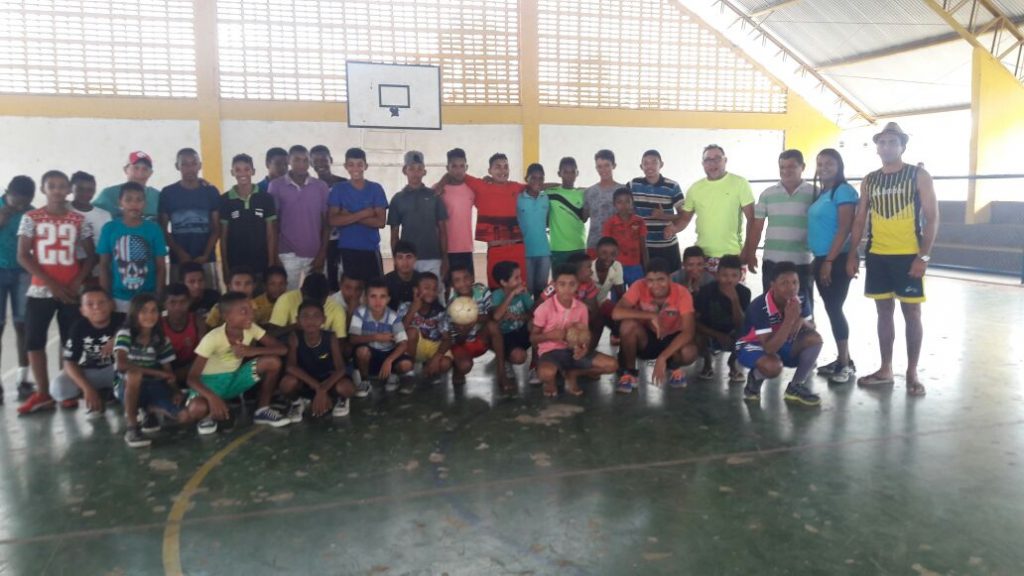Escola Cema realiza atividades esportivas em São João Batista