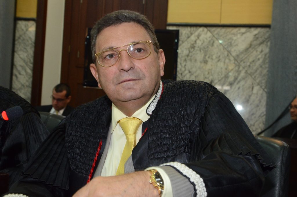 Desembargador Bayma se recusa a relatar segunda denúncia contra João Dominici no TJ