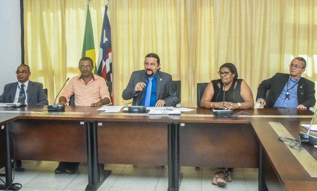 Conceição Castro participa de audiência na Assembleia sobre limites territoriais entre São Bento e São Vicente Ferrer