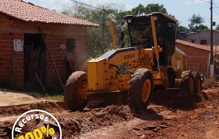 Empresas param por falta de pagamento em Penalva e moradores denunciam abandono de escolas