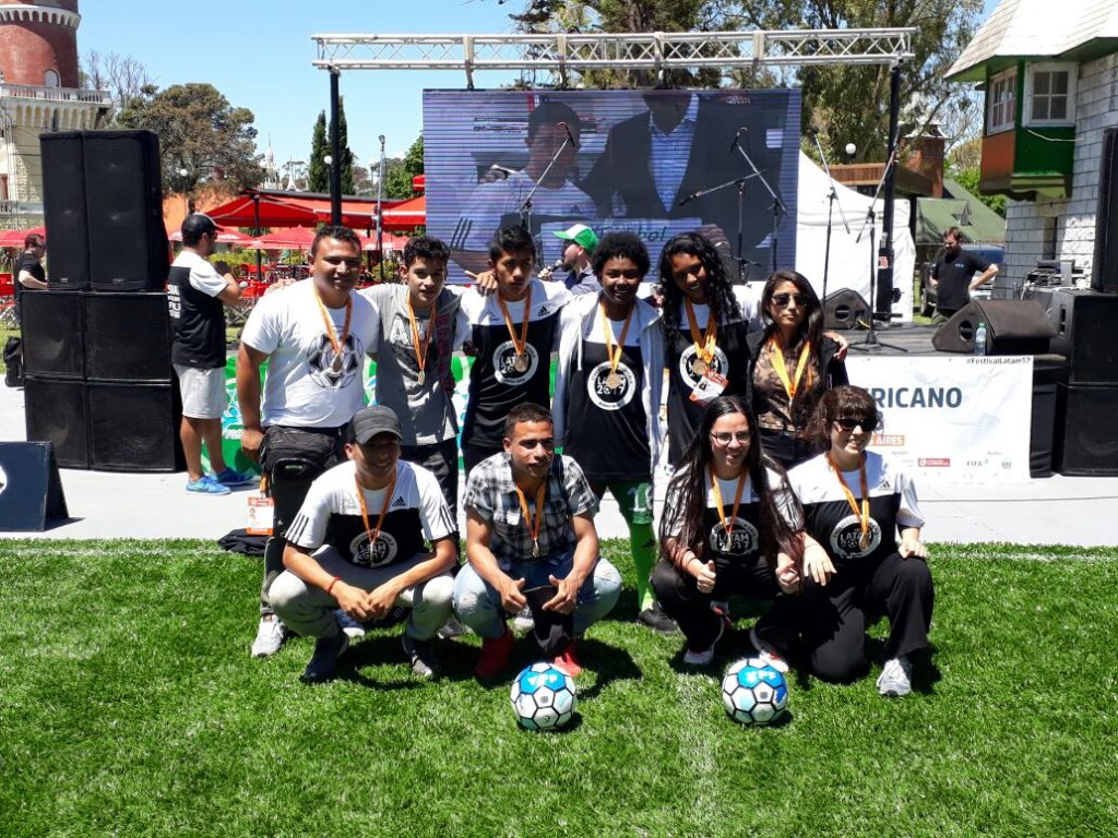 Jovem do povoado Arrebenta é destaque no Festival de Futebol Latino-Americano de Rua, disputado na Argentina
