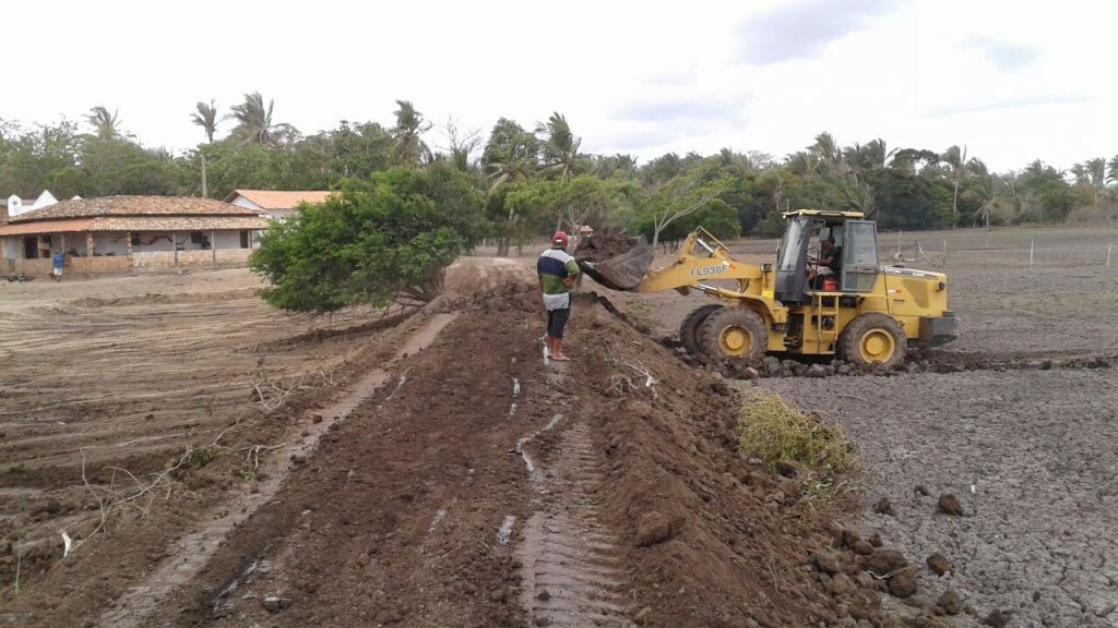 Em São João Batista, prefeitura melhora acesso entre os povoados Ponta do Engenho e Enseada dos Silva