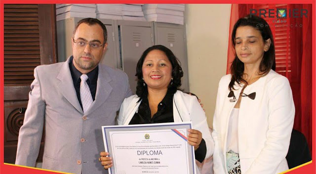 Prefeita Linielda de Eldo paga segunda parcela do 13º aos servidores de Matinha