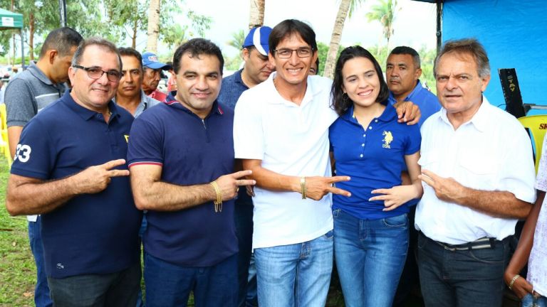 Esposa de Junior Raquima fala sobre churrasco oferecido ao deputado Josimar do Maranhãozinho em Matinha