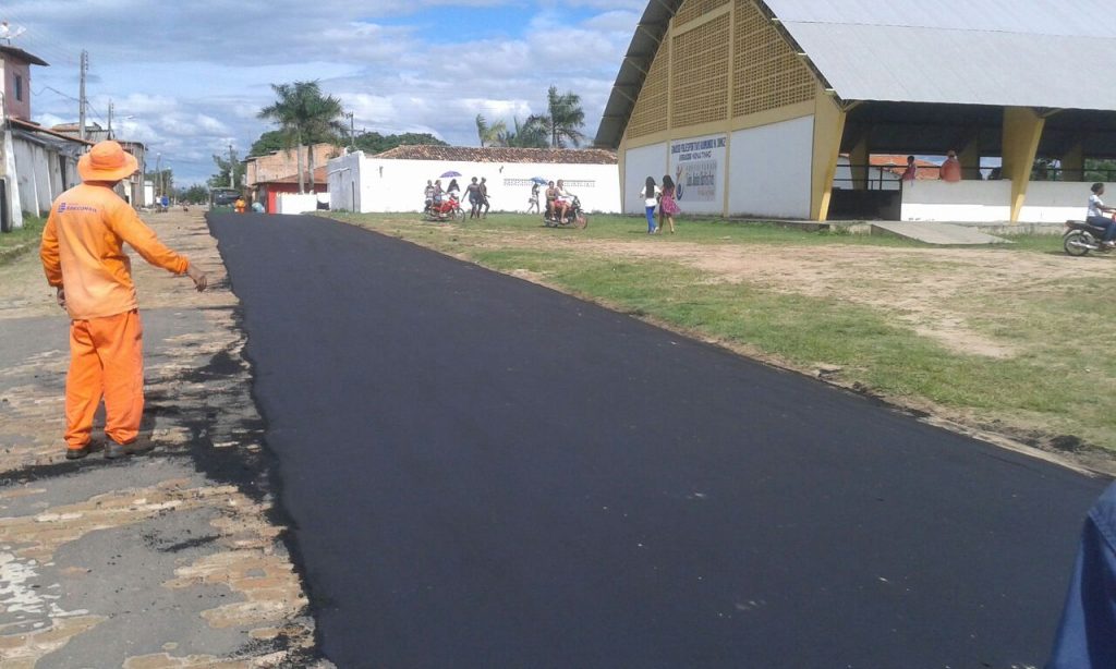 Asfaltamento avança em São João Batista e secretário de Obras se manifesta sobre rua Major Figueiredo