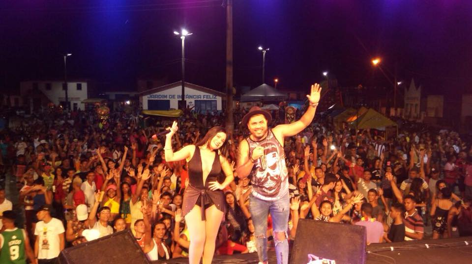 Em Cajapió, carnaval é marcado pela tranquilidade e bailes para todos os gostos. Vejam as fotos