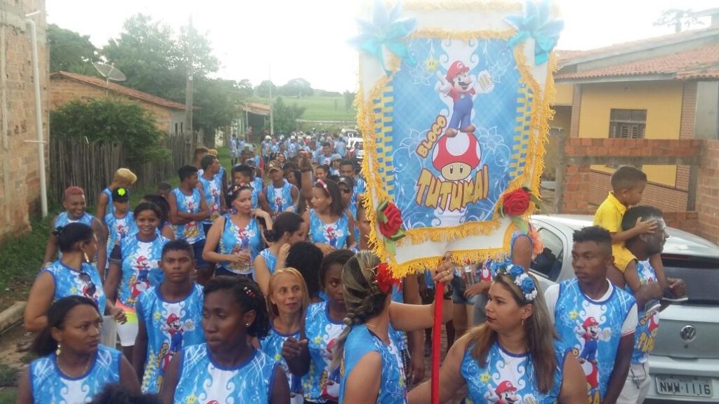 Organizado por Mimi e Maicon Cutrim, bloco ‘Tutukai’ realiza arrastão em Olinda Nova do Maranhão