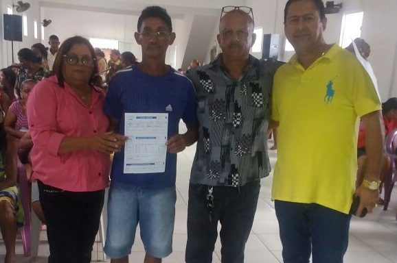 Carlos Figueiredo comanda ação social com mais de 1600 atendimentos em São João Batista