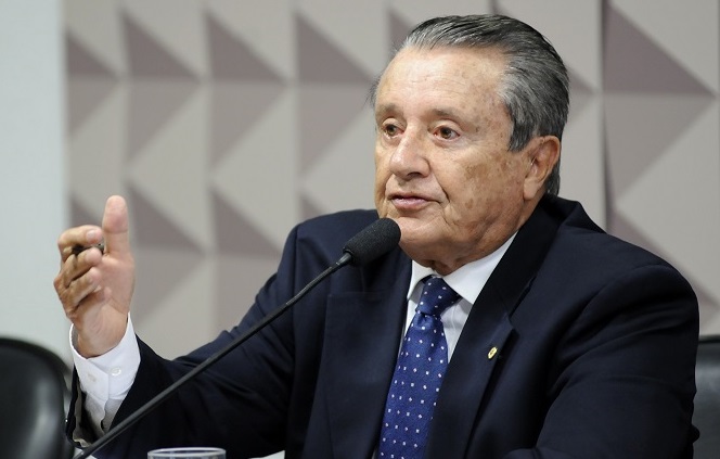 Zé Reinaldo garante emenda de 200 mil para compra de material hospitalar em São Vicente Ferrer