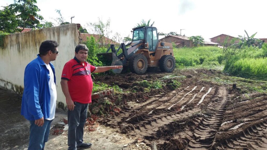 Governo do Estado inicia construção de quadra de areia em escola de São João Batista