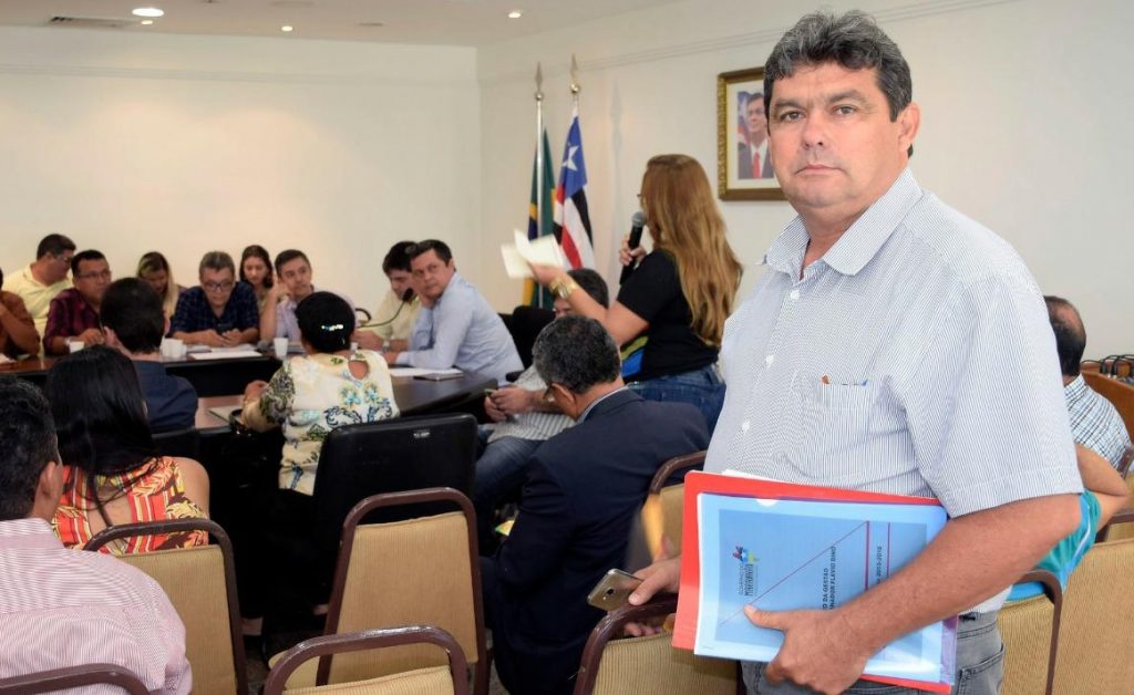 Luiz Everton destaca Festa do Trabalhador em São João Batista e participa de reuniões na Secap