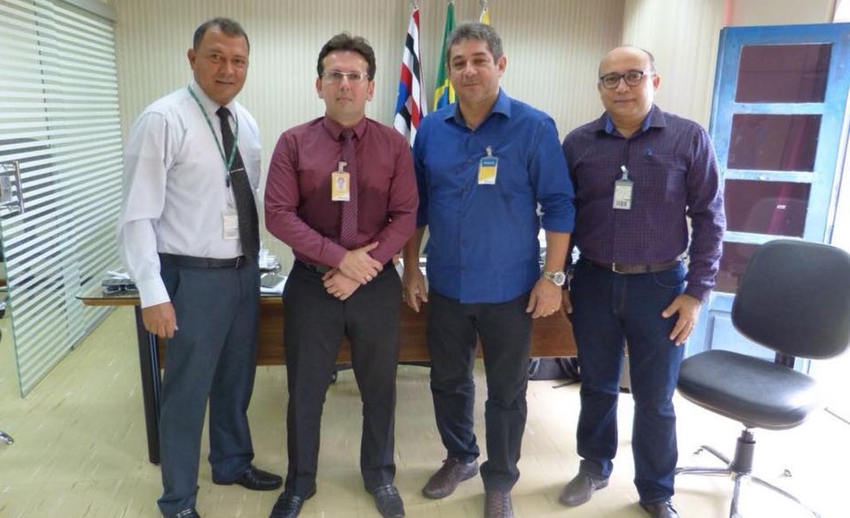 Dr. Marcone antecipa pagamento de maio e anuncia volta do Banco Postal em Cajapió