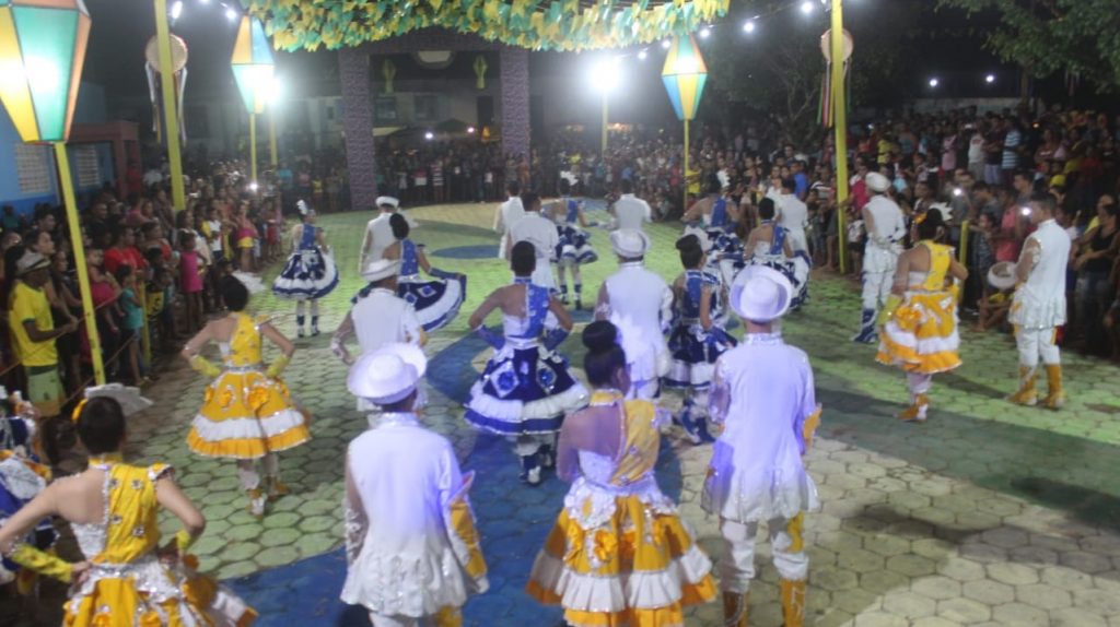 Começa o arraial na cidade de São João Batista. Vejam a programação de hoje