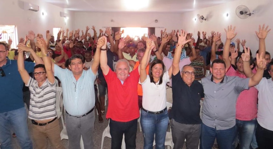 Em São João Batista, Luiz Everton e Surama Soares apresentam seus pré-candidatos a deputado estadual e federal