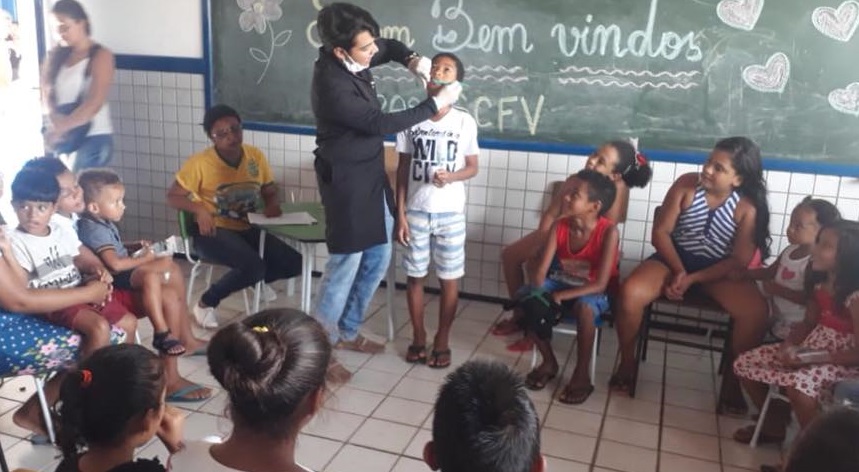 Prefeitura leva ações de secretarias à comunidades rurais de Cajapió