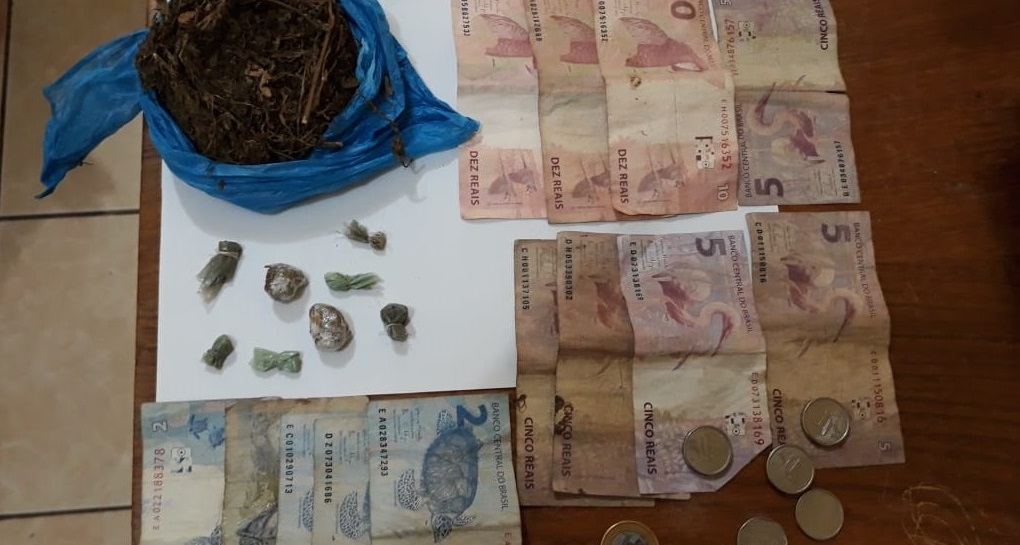 Agora lascou: polícia prende dupla acusada de vender drogas na porta de igreja em Cajapió