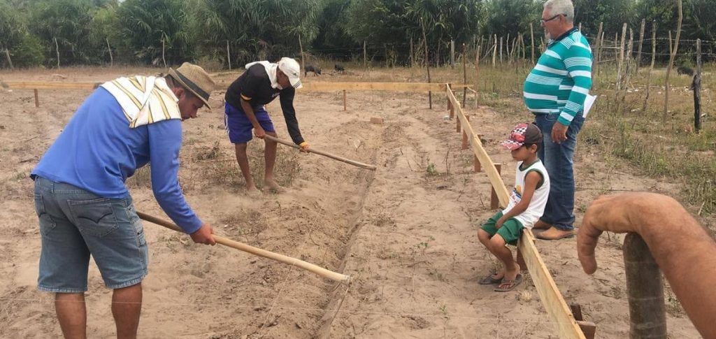 João Dominici inicia construção de escola no povoado Bexiga, em São João Batista