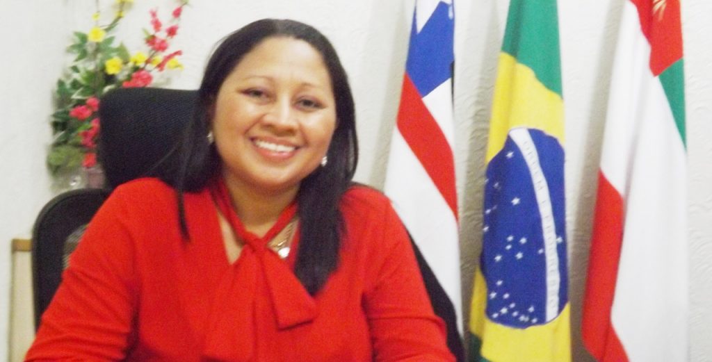 Prefeita de Matinha diz que vetará projeto de décimo terceiro salário dela e do vice-prefeito