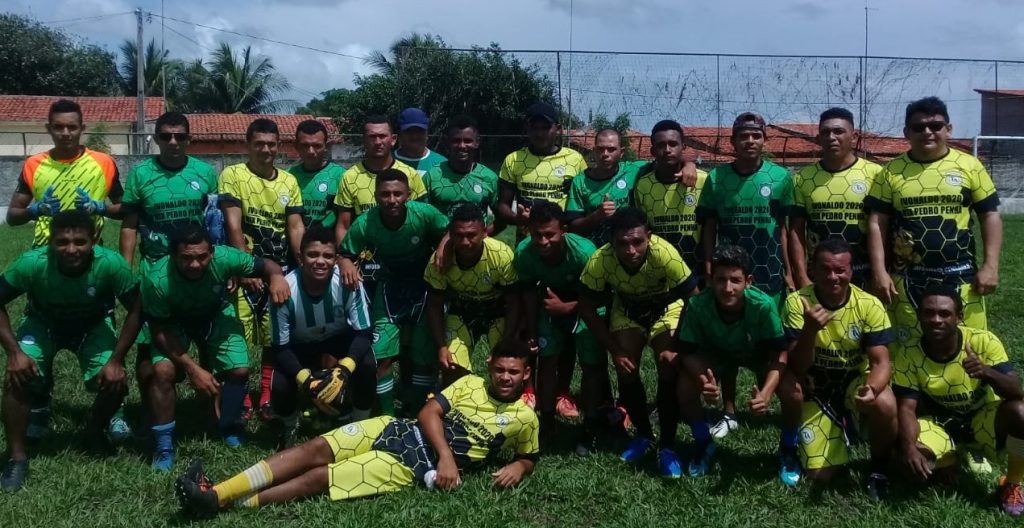 Pelada anual termina em confraternização no bairro Campo de Bola, em São João Batista