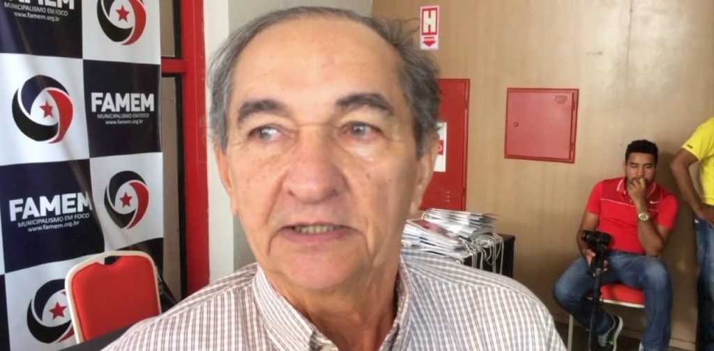 MP pede que prefeito anule contratos para fornecimento de água mineral e gás em São João Batista