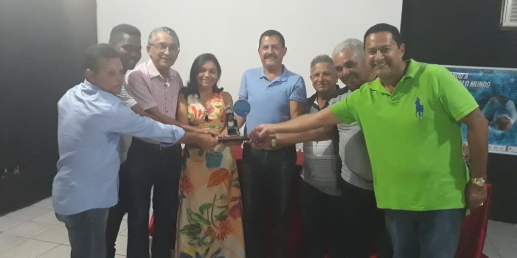Presidente do Tribunal de Justiça e vice-presidente da Câmara recebem o Prêmio Freitas Câmara em São João Batista
