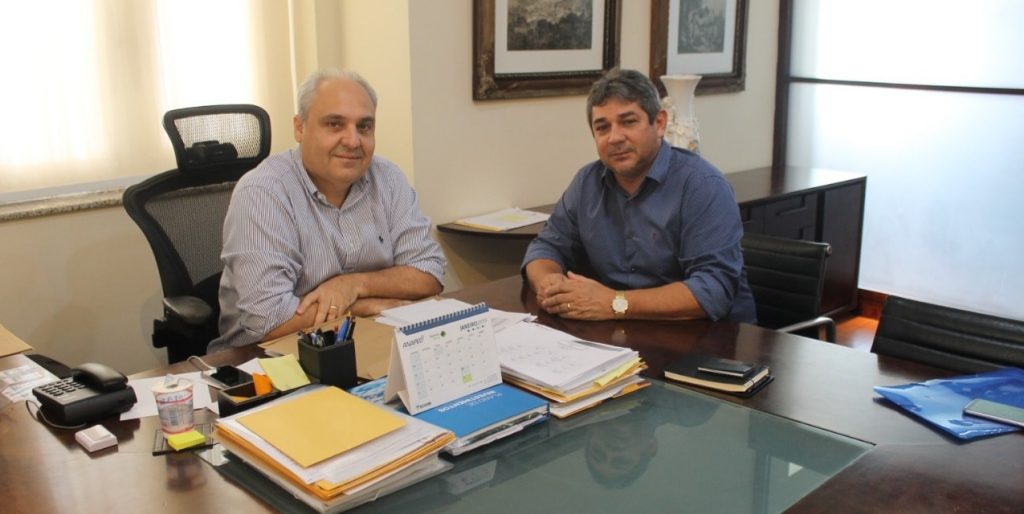 Dr. Marcone anuncia início de recuperação da MA-313, entre Cajapió e São Vicente Ferrer