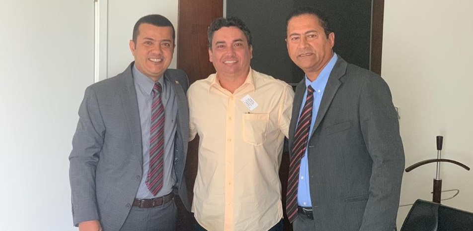 Articulações para 2020 tomam fôlego e Pará Figueiredo reúne Eduardo Dominici e Carlos Figueiredo na assembleia