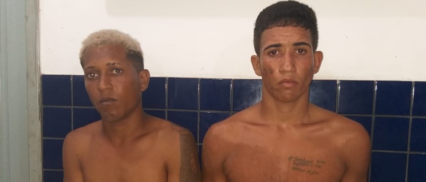 Jovens roubam celular, deixam moto usada no crime e são presos logo em seguida na cidade de Olinda Nova do MA