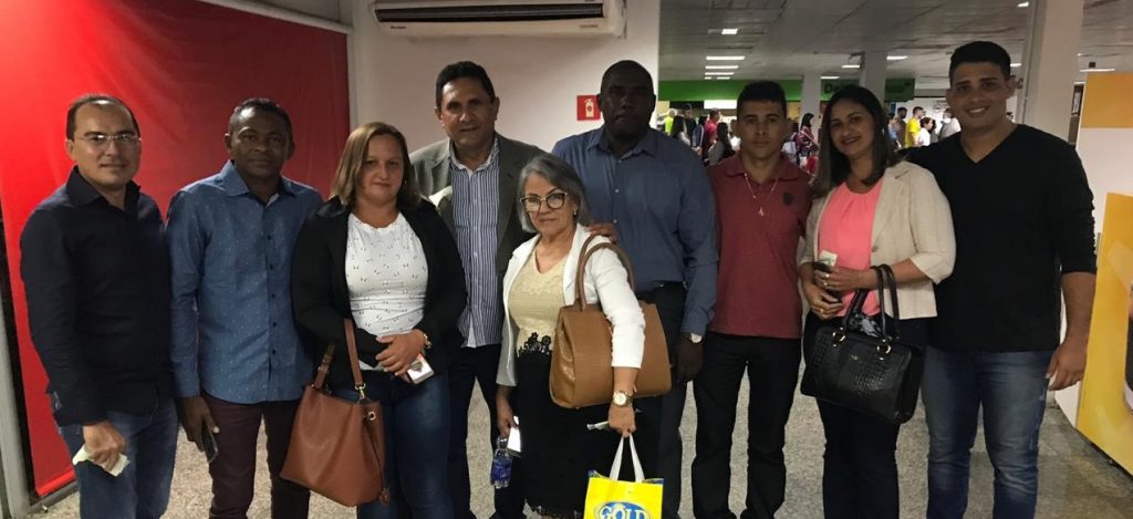 Costinha lidera comitiva de secretários e vereadores de Olinda durante a Marcha dos Prefeitos, em Brasília